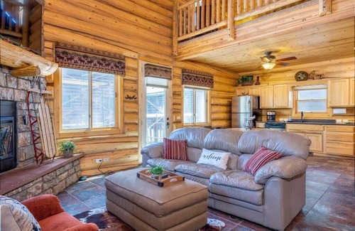 Greer Cabina | Greer Meadow View Cabin (Cabin 172)