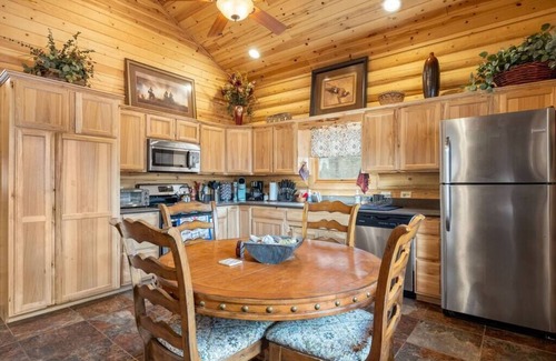 Greer Cabina | Greer Meadow View Cabin (Cabin 172)