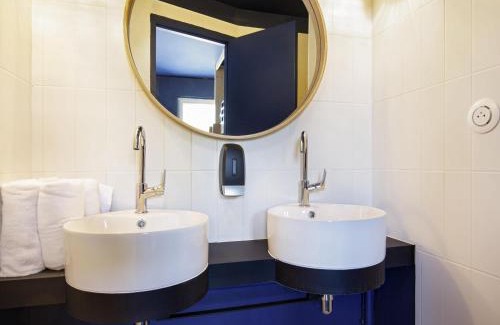 Salon-de-Provence Hotel | greet hotel Salon de Provence