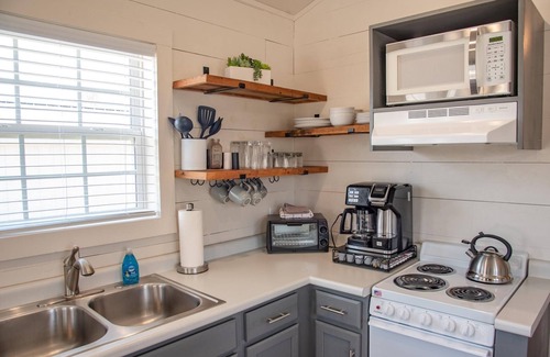 Altamont Cabaña | Greeter Falls Lodge Cottage #7