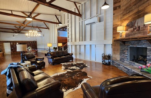 Altamont Complejo | Greeter Falls Lodge Common Area