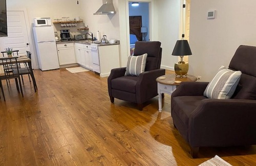 Altamont Casa | Greeter Falls Lodge Suite 5