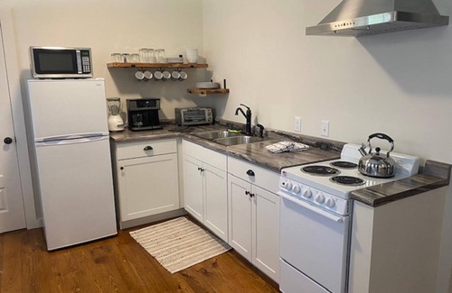 Altamont Casa | Greeter Falls Lodge Suite 5