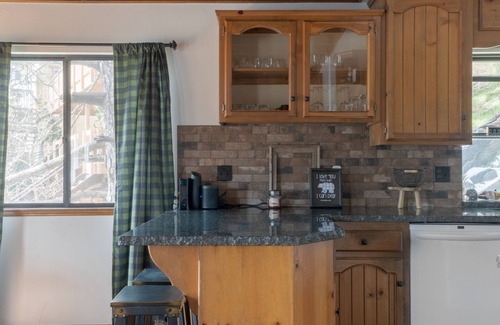 Crestline Cabina | Gregory’s Lake Gregory Cabin!