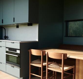 Larvik Casa | Grend Stavern