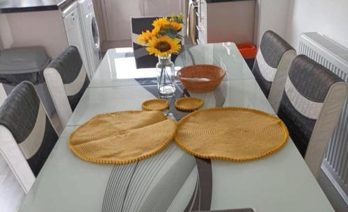 Custom House Casa | Gresham House - London Excel