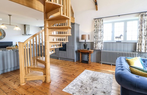 Hexham Cabaña | GREYSTEAD INSTITUTE, pet friendly, with open fire in Bellingham