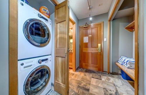 Upper Village Casa | Greystone Lodge 311 Ski-in Out