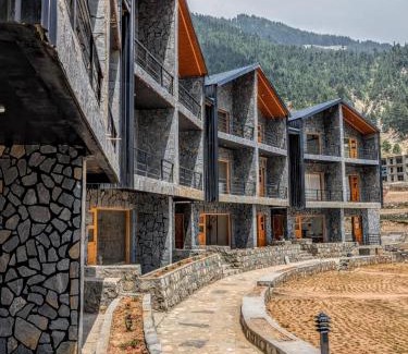 Kalam Hotel | Greystonelodge kalam