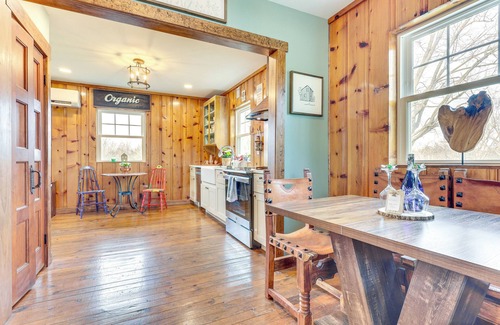 New Market Cabaña | New Market Home w/ Fire Pit: Near Skiing & Hiking