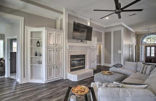 Walden on Lake Conroe Casa | Grills and Boat Dock Comfy Cove on Lake Conroe