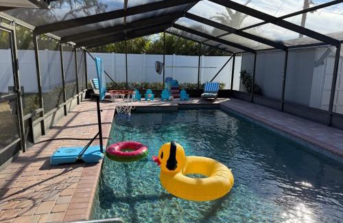 Bradenton Casa | Grinning Gecko 4Bdr3Bath NEW Pool House, Heated Salt Pool, Indoor-Outdoor Kitchen and Fireplaces, Putting Green, Bocce Court-Within 6 miles of AMI