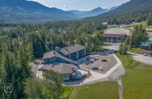East Kootenay Apartamento | Griz Inn by StayIn