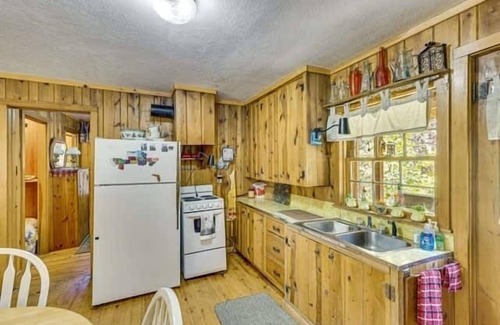 Keystone Cabina | Grizzly Gulch Cabin, Historic