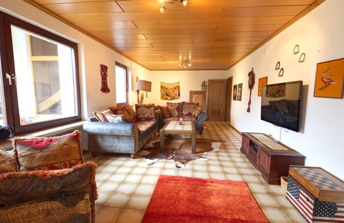 Gackenbach Apartamento | Große Ferienwohnung im Westernstil auf Pferdehof! Mit Reitmöglichkeit!