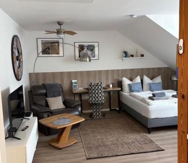 Fuerth Apartamento | Große gemütliche Ferienwohnung mit Klimaanlage, Parkplatz inklusive TOP !