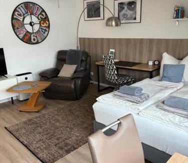 Fuerth Apartamento | Große gemütliche Ferienwohnung mit Klimaanlage, Parkplatz inklusive TOP !