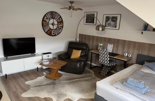 Fuerth Apartamento | Große gemütliche Ferienwohnung mit Klimaanlage, Parkplatz inklusive TOP !
