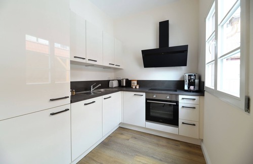 Heppenheim Apartamento | Großes Appartement mit Sonnigem Balkon Blick in den Innenhof