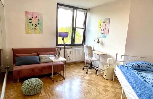 Englschalking Casa | Großes Privatzimmer in Messe und Oktoberfest Nähe