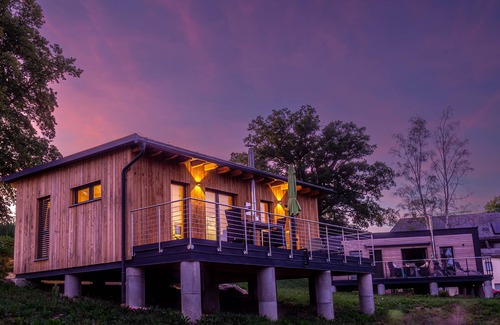 Bad Alexandersbad Apartamento | Großzügiges Ferienhaus für bis zu Zwei Personen mit Sauna zur Alleinigen Nutzung