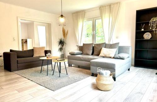 Dillingen Apartamento | Großzügiges & freundliches Apartment mit Balkon