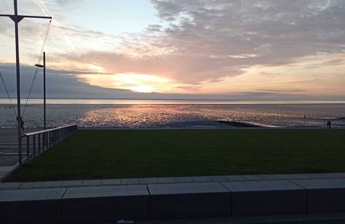 Warwerort Apartamento | Grønhus by the sea, Apt 1