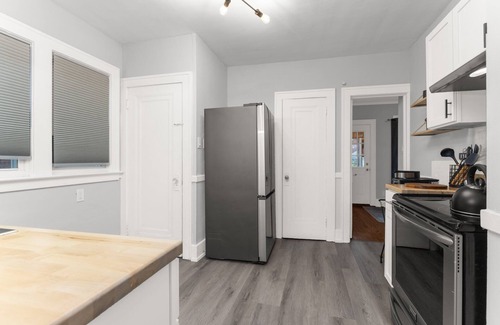 Grosse Pointe Casa | Grosse Pointe Park Charmer