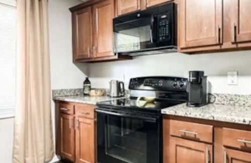 Grosse Pointe Apartamento | Grosse Pointe Retreat | 3BR, Sleeps 8 & Relaxing