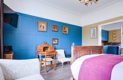 Wallington North Apartamento | Grosvenor Road's Normanhurst Studio: A Quaint and Delightful Abode
