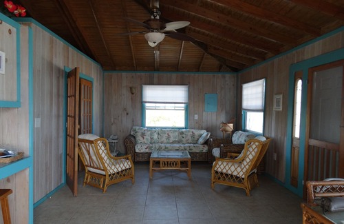 San Salvador Island Casa | Gruta Bay Beach House!
