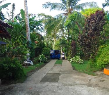 San Isidro Casa | Grotto Gardens Homestay