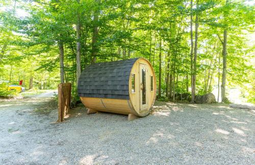 Miller Lake Otro | Grotto Getaway