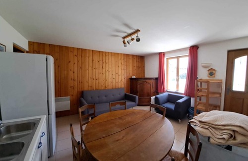 Monetier-les-Bains Apartamento | Ground floor supplex in quiet village