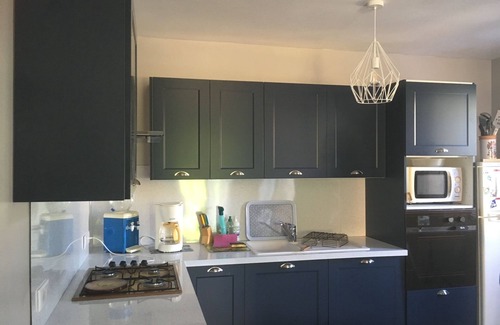 Les Salles-sur-Verdon Apartamento | Ground floor apartment in detached house.