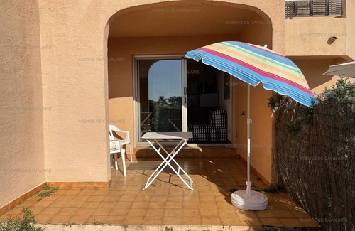 Le Rayol Apartamento | Planta baja T2 con terraza y parking
