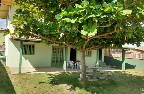 Praia do Ervino Apartamento | lower part house, 100 from the sea.[ entire lease option]