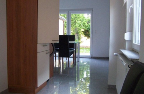 Uttel Apartamento | Ground floor apartment only approx. 3 minutes walk to the museum harbor