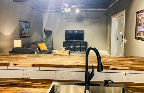 Wichita Falls Apartamento | Ground-floor apartment with updated interior, communal patio, & firepit