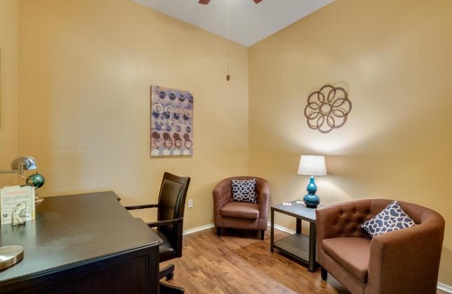 Park Place Apartamento | GROUND FLOOR condo STEPS AWAY from pool & spa!! condo
