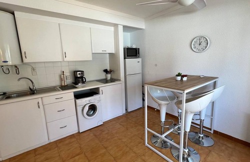 Almadraba-Canyelles Apartamento | Piso planta baja salida piscina AV-03