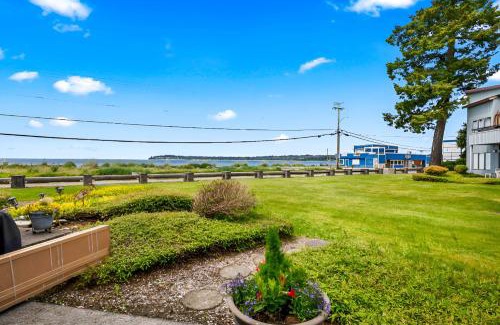 Birch Bay Casa | Ground Floor front 2 bed condo at Jacobs Landing