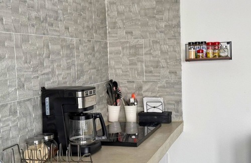 Reforma Apartamento | Ground Floor Loft - 5 Min Walk to Oaxaca Historic Center - AC