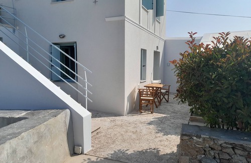 Friligkianika Casa | GROUND FLOOR MAIRA'S ARCH HOUSE