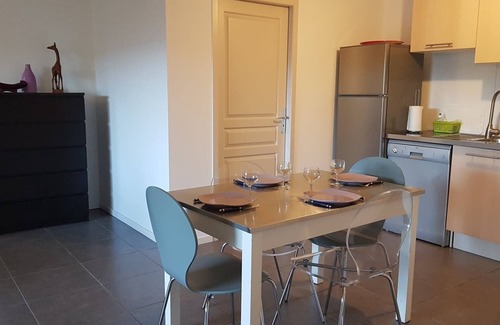Porticcio Apartamento | Planta baja de villa / cerca de la playa Porticcio / Agosta