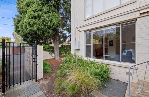 South Yarra Apartamento | Ground floor one bedroom apartment in South Yarra