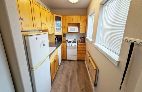 Sunriver Condominio | Ground Floor, One Bedroom Condo with Complex Pool and Hot Tub, A/C unit PWDA5