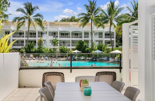 Palm Cove Apartamento | Ground Floor Poolside LUX Apt - Peppers Beach Club, w/Kitchen, Terrace & BBQ