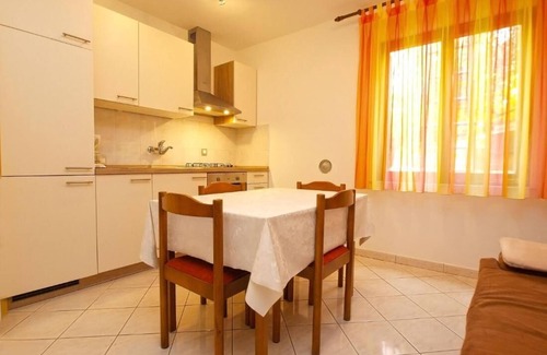 Rovinj Apartamento | Retiro en planta baja con barbacoa