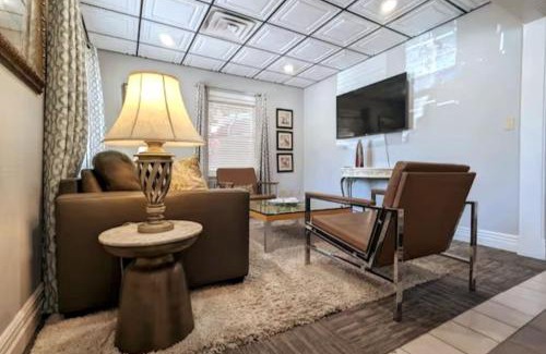 Eureka Springs Historic District Apartamento | Ground Floor Villa at Sweet Spring